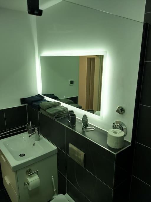 Apartment In Μπρέμερχαφεν Εξωτερικό φωτογραφία